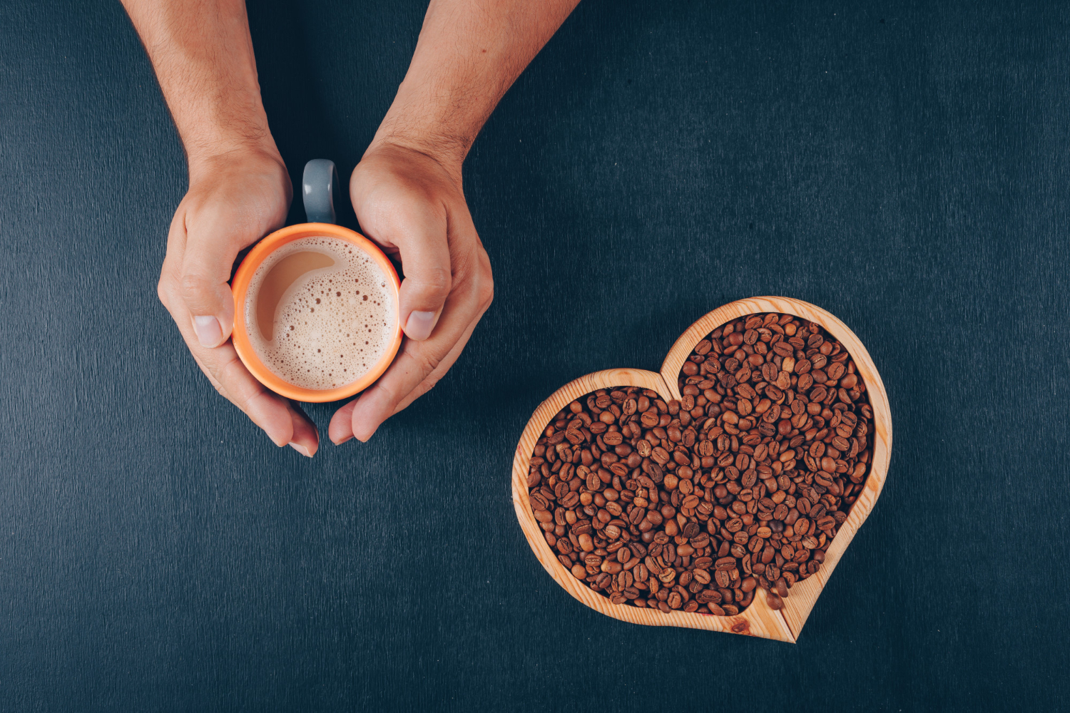 Arabica coffee beans and a cup highlighting antioxidants
